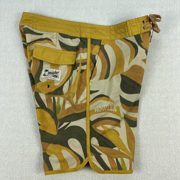 Howler Bros Bruja Board Shorts Mens 35 9" Inseam Monstera Mash Surf Swim Floral - Picture 3 of 10